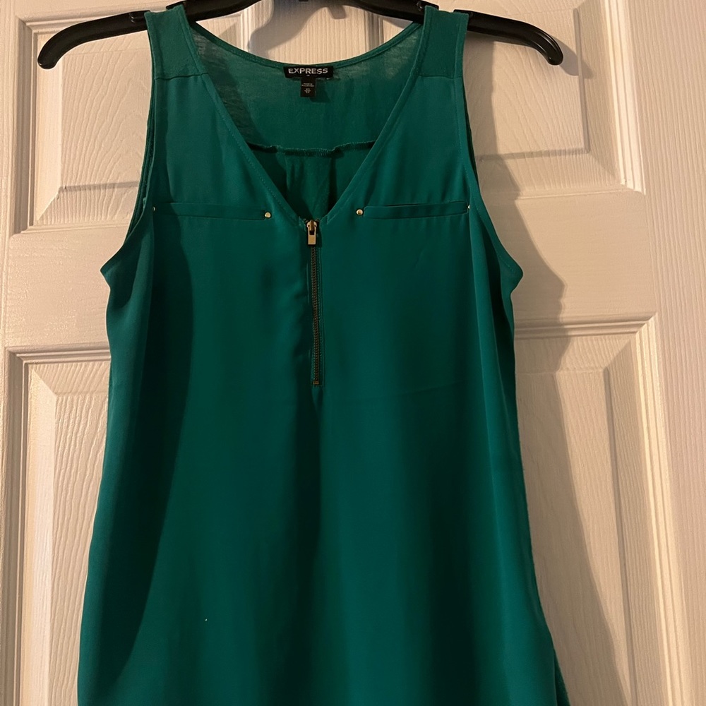 Express XS shirt